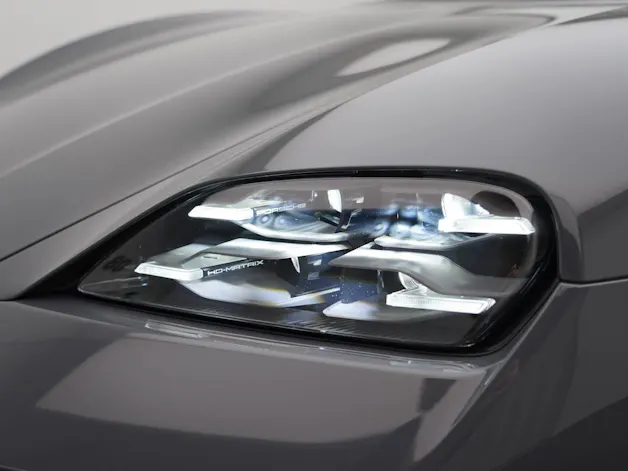 Porsche Taycan 4 Cross Turismo