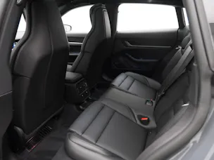 Porsche Taycan 4 Cross Turismo