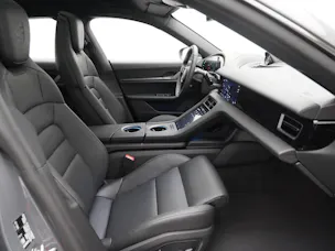 Porsche Taycan 4 Cross Turismo