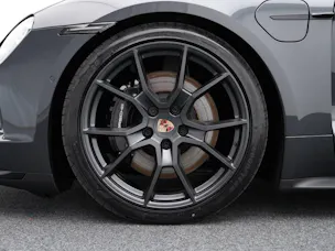 Porsche Taycan GTS Sport Turismo