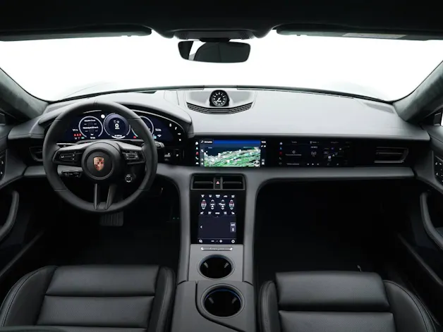 Porsche Taycan GTS Sport Turismo