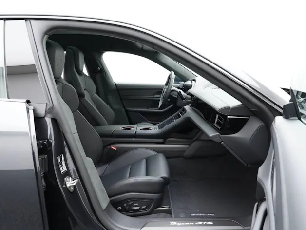 Porsche Taycan GTS Sport Turismo