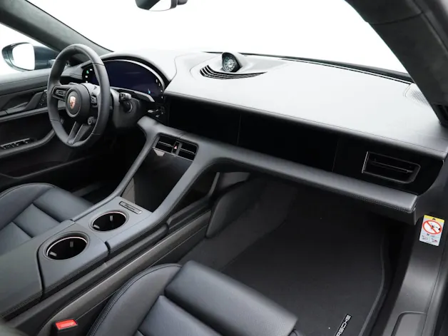 Porsche Taycan GTS Sport Turismo