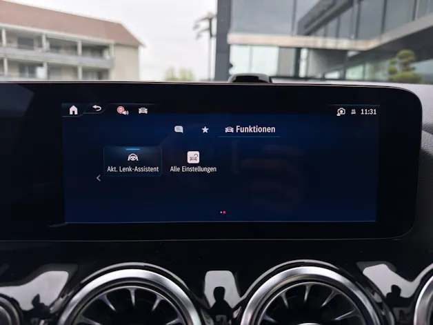 Mercedes-Benz GLA 250 Swiss Star AMG Line 4matic