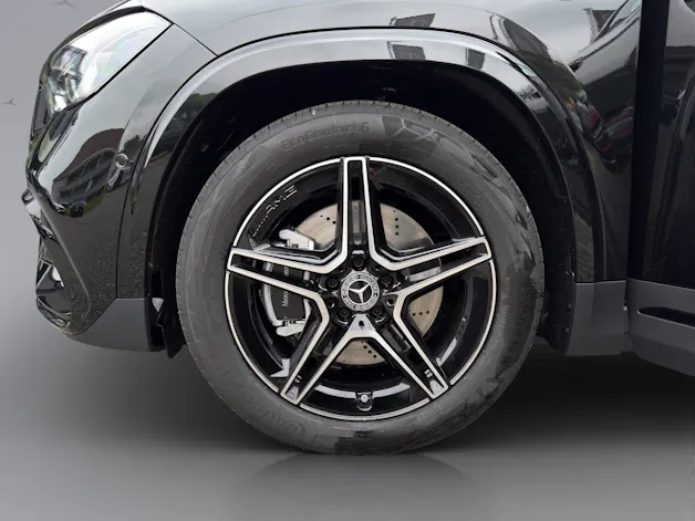 Mercedes-Benz GLA 250 Swiss Star AMG Line 4matic