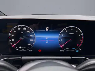 Mercedes-Benz GLA 250 Swiss Star AMG Line 4matic