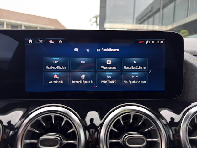 Mercedes-Benz GLA 250 Swiss Star AMG Line 4matic