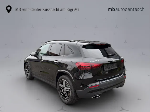 Mercedes-Benz GLA 250 Swiss Star AMG Line 4matic