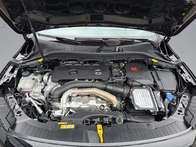 Mercedes-Benz GLA 250 Swiss Star AMG Line 4matic
