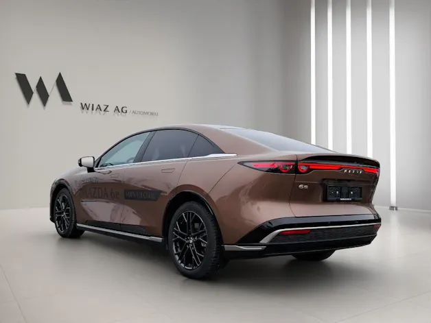 Mazda 6e Long Range Takumi 245