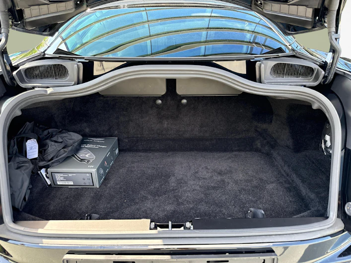 image du véhicule ASTON MARTIN DB12