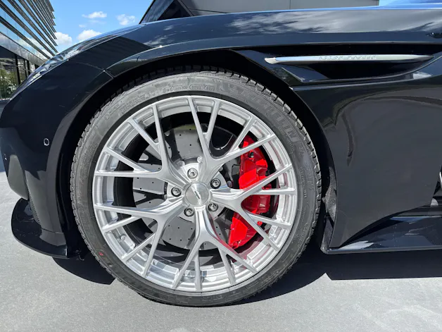 Aston Martin DB12 Coupé 4.0 V8 Bi-Turbo