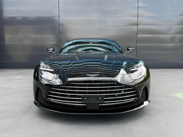 image du véhicule ASTON MARTIN DB12