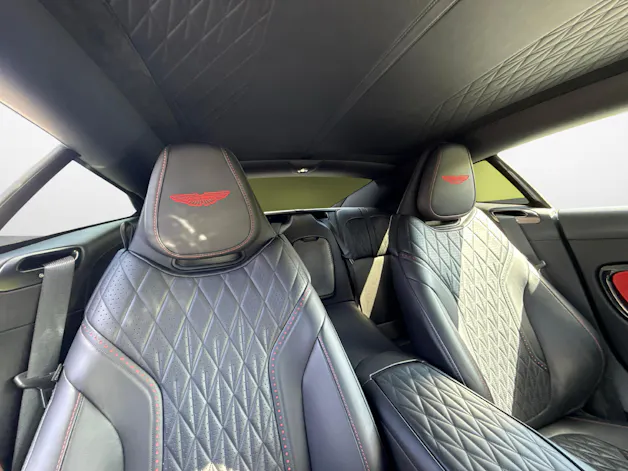 Aston Martin DB12 Coupé 4.0 V8 Bi-Turbo