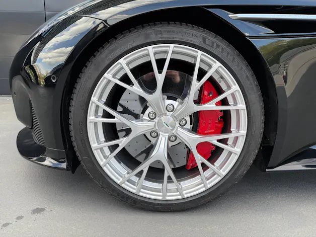 Aston Martin DB12 Coupé 4.0 V8 Bi-Turbo