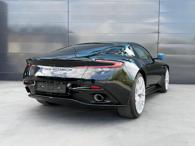 Aston Martin DB12 Coupé 4.0 V8 Bi-Turbo