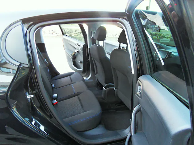Peugeot 208 1.2 e-VTI Style EGS5
