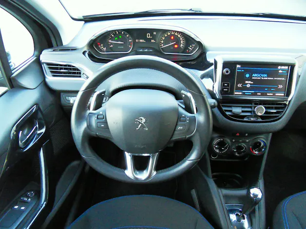 Peugeot 208 1.2 e-VTI Style EGS5