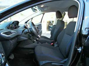 Peugeot 208 1.2 e-VTI Style EGS5