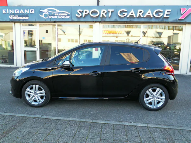 Peugeot 208 1.2 e-VTI Style EGS5