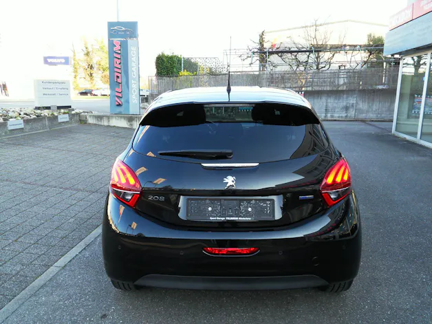 Peugeot 208 1.2 e-VTI Style EGS5