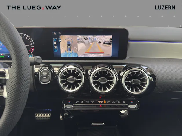 Mercedes-Benz A 250 e with EQ - AMG / DISTRONIC / 360 Grad Kamera / Panorama-Dach
