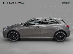 Mercedes-Benz A 250 e with EQ - AMG / DISTRONIC / 360 Grad Kamera / Panorama-Dach