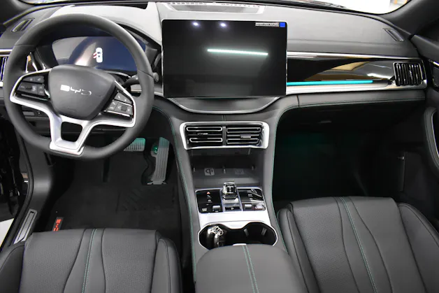 BYD Seal U DM-i Design AWD