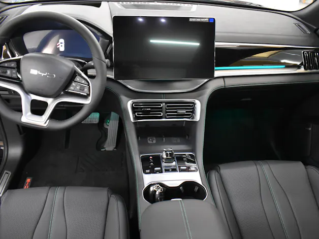 BYD Seal U DM-i Design AWD