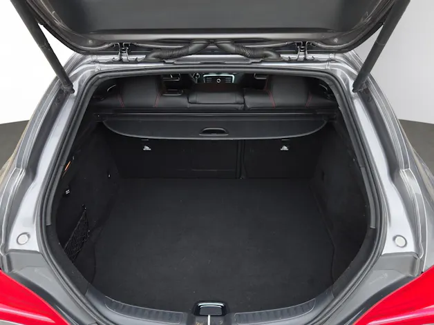 Mercedes-Benz CLA Shooting Brake 250 AMG Line 4Matic 7G-DCT