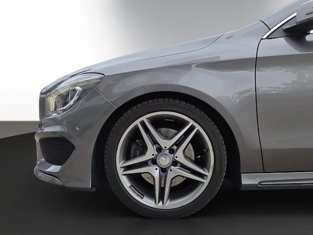 Mercedes-Benz CLA Shooting Brake 250 AMG Line 4Matic 7G-DCT