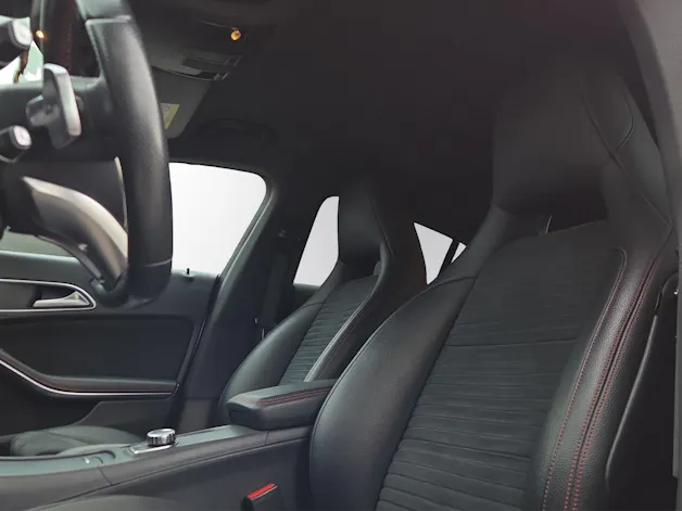 Mercedes-Benz CLA Shooting Brake 250 AMG Line 4Matic 7G-DCT