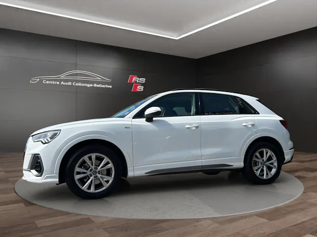 Audi Q3 35 TFSI S line S-tronic