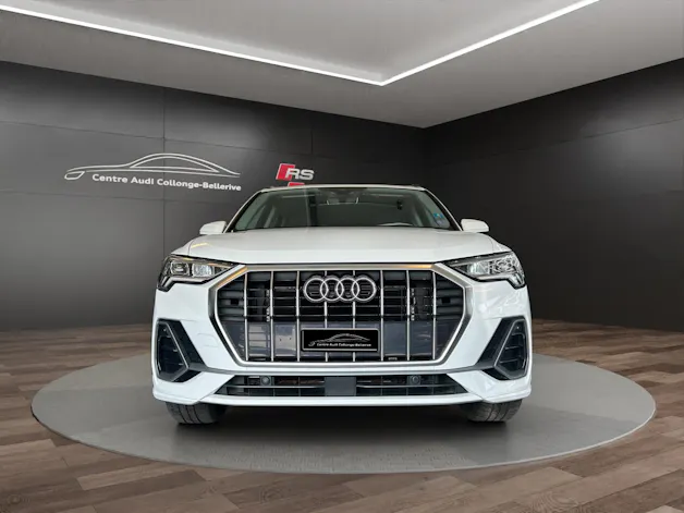 Audi Q3 35 TFSI S line S-tronic