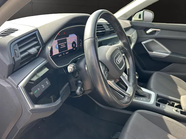 Audi Q3 35 TFSI S line S-tronic