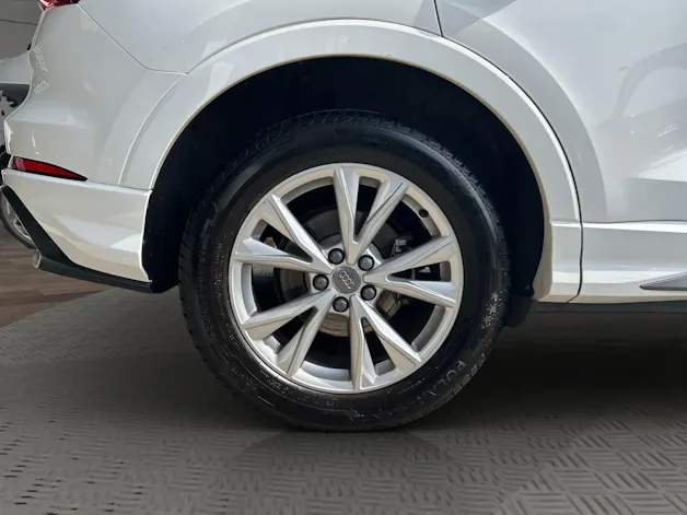 Audi Q3 35 TFSI S line S-tronic