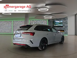 Škoda Octavia Combi 2.0 TSI DSG RS