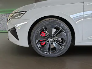 Škoda Octavia Combi 2.0 TSI DSG RS