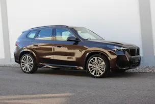 BMW X1 xDrive 23i 48V M Sport Pro Individual MACADAMIA *1.9%-LEASINGAKTION*