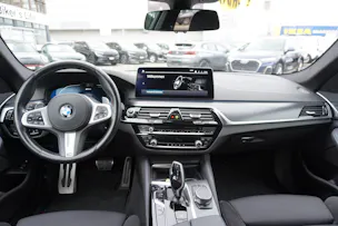BMW 530e xDrive Touring M Sport Steptronic