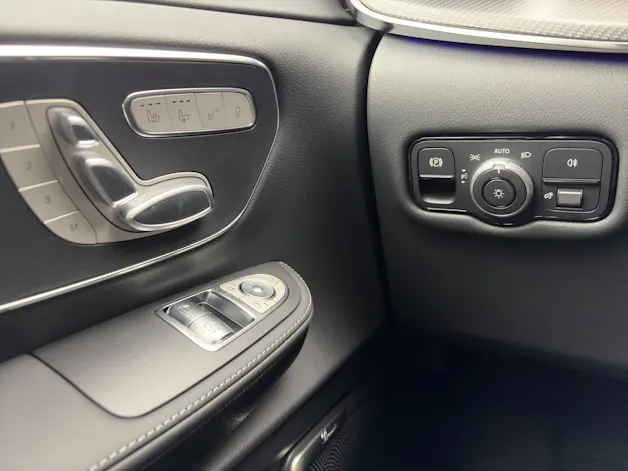 Mercedes-Benz V 300 d lang 4Matic Swiss Edition 9G-Tronic