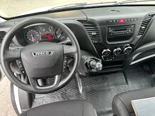 Iveco 35 S 15 Koffer Hebebühne AHK