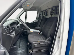 Iveco 35 S 15 Koffer Hebebühne AHK