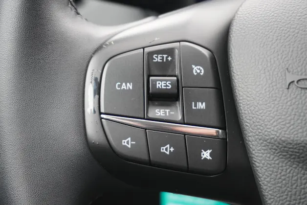 Ford Focus 1.0 MHEV Titanium X Automatic