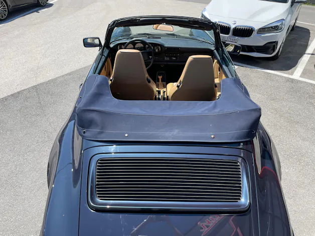 Porsche 911 Carrera 2 Cabrio