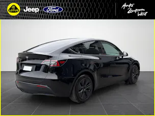 Tesla Model Y RWD