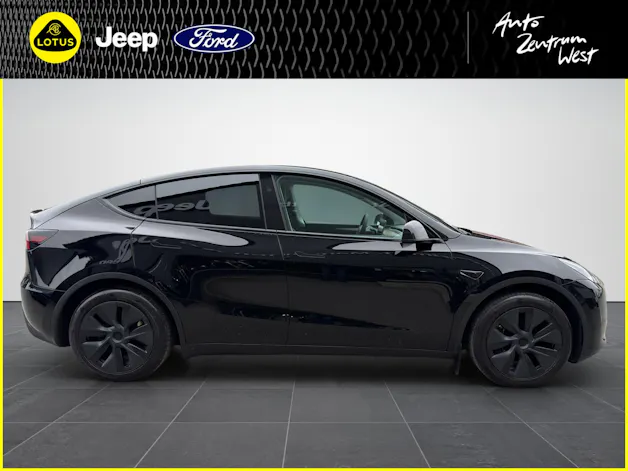 Tesla Model Y RWD