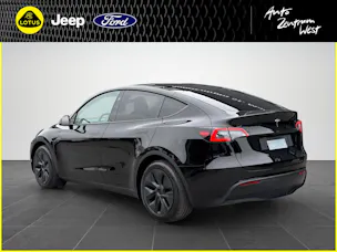 Tesla Model Y RWD