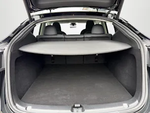 Tesla Model Y RWD