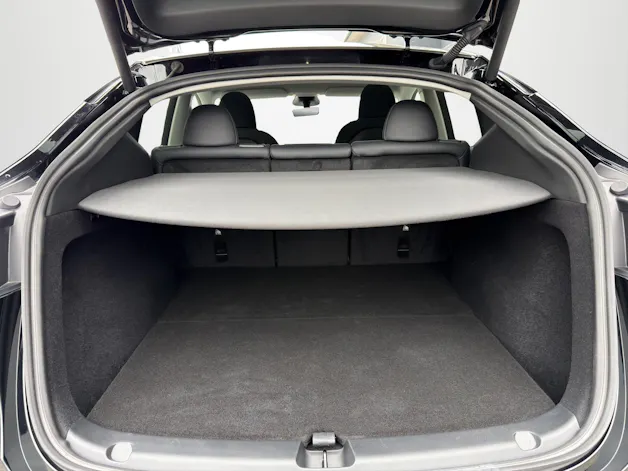 Tesla Model Y RWD